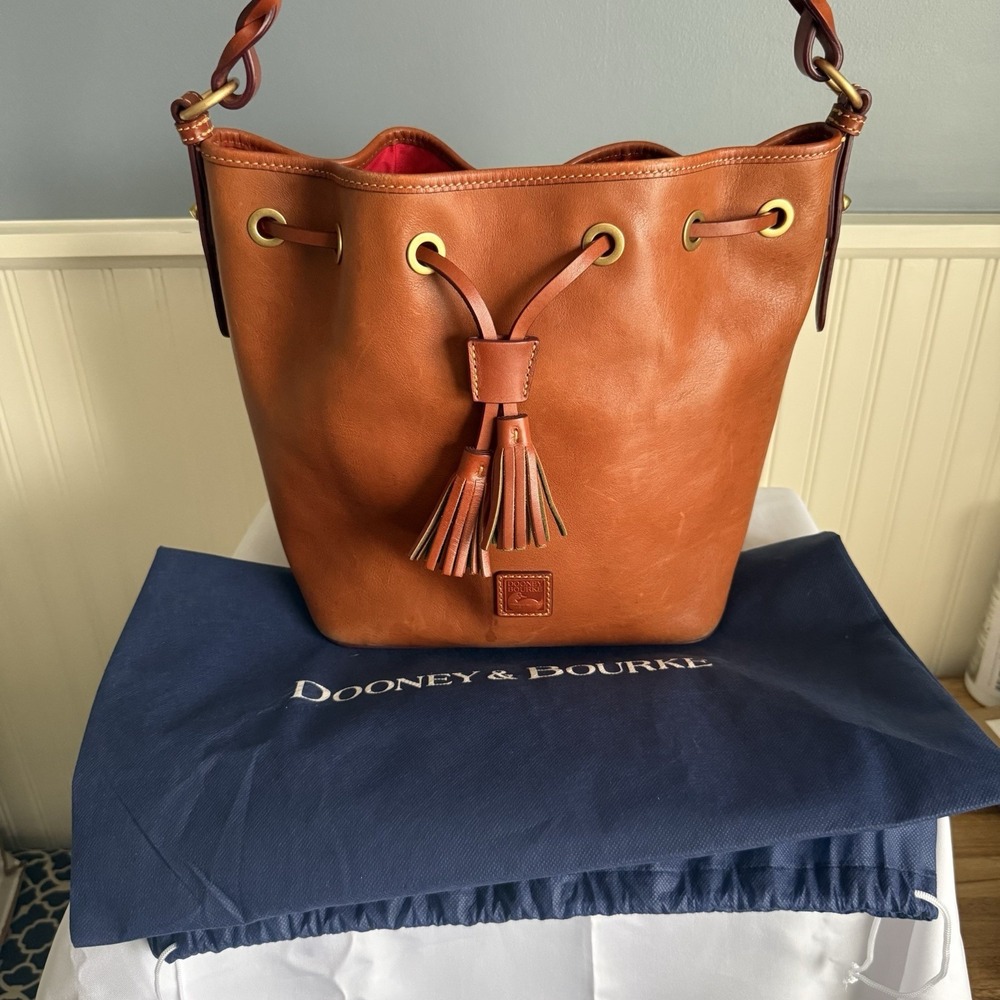 Dooney & Bourke Florentine Leather Tasha Drawstring Bucket Shoulder Bag Natural